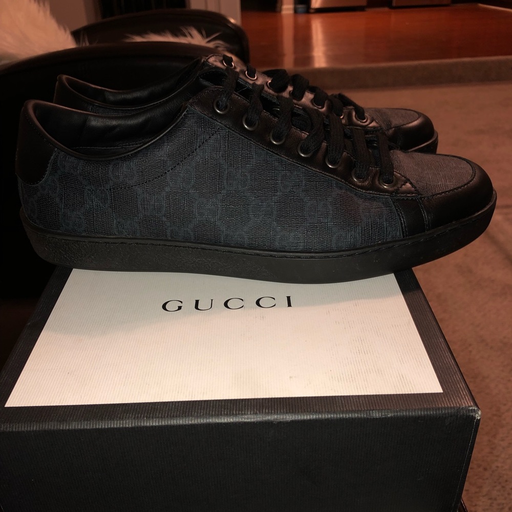 Gucci GG Supreme Sneaker Size 7